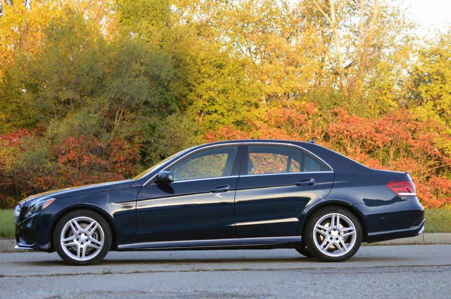  Mercedes-Benz E350 4Matic Sedan 2014 года  (фото 35 из 40)